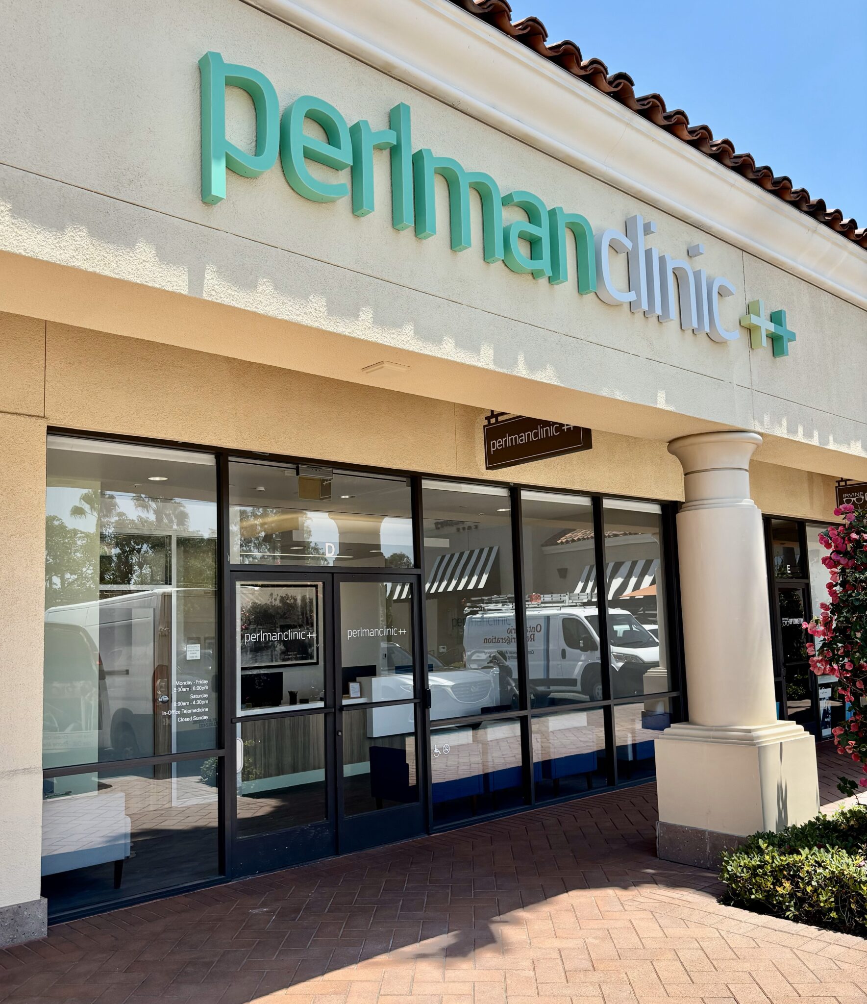 Primary & Urgent Care Westpark | Walk-in Clinic Westpark / Irvine